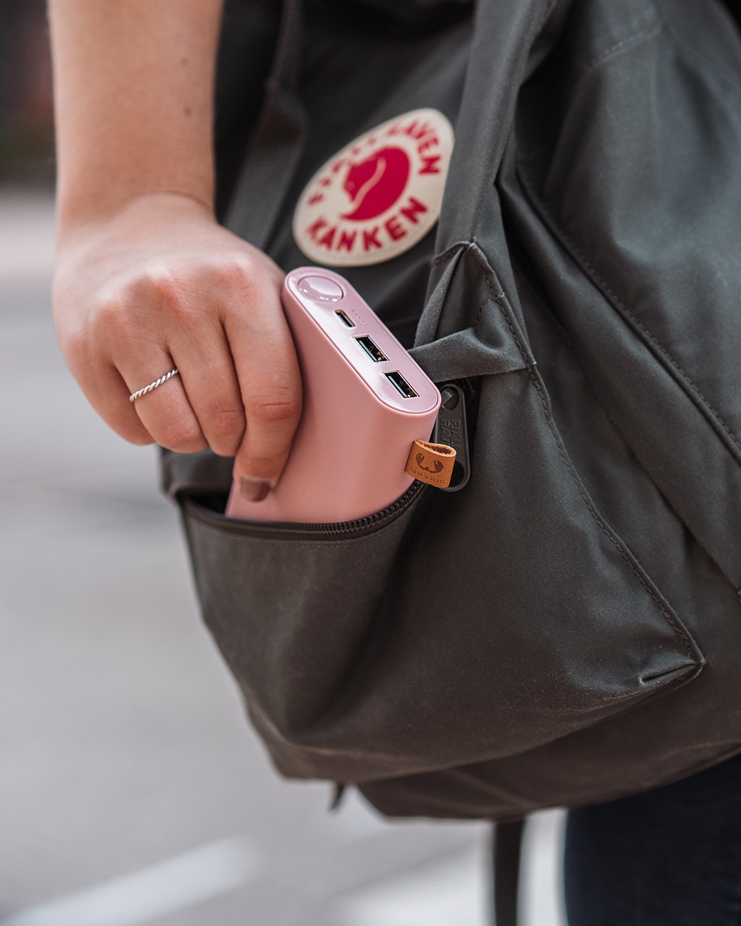 Fresh 'n Rebel - Powerbank 18000 mAh USB-C - Dusty Pink