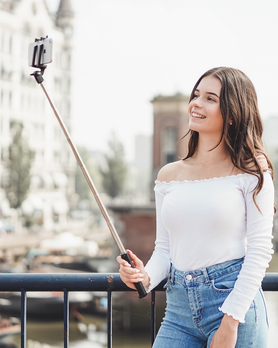 Fresh 'n Rebel - Wireless Selfie Stick #2